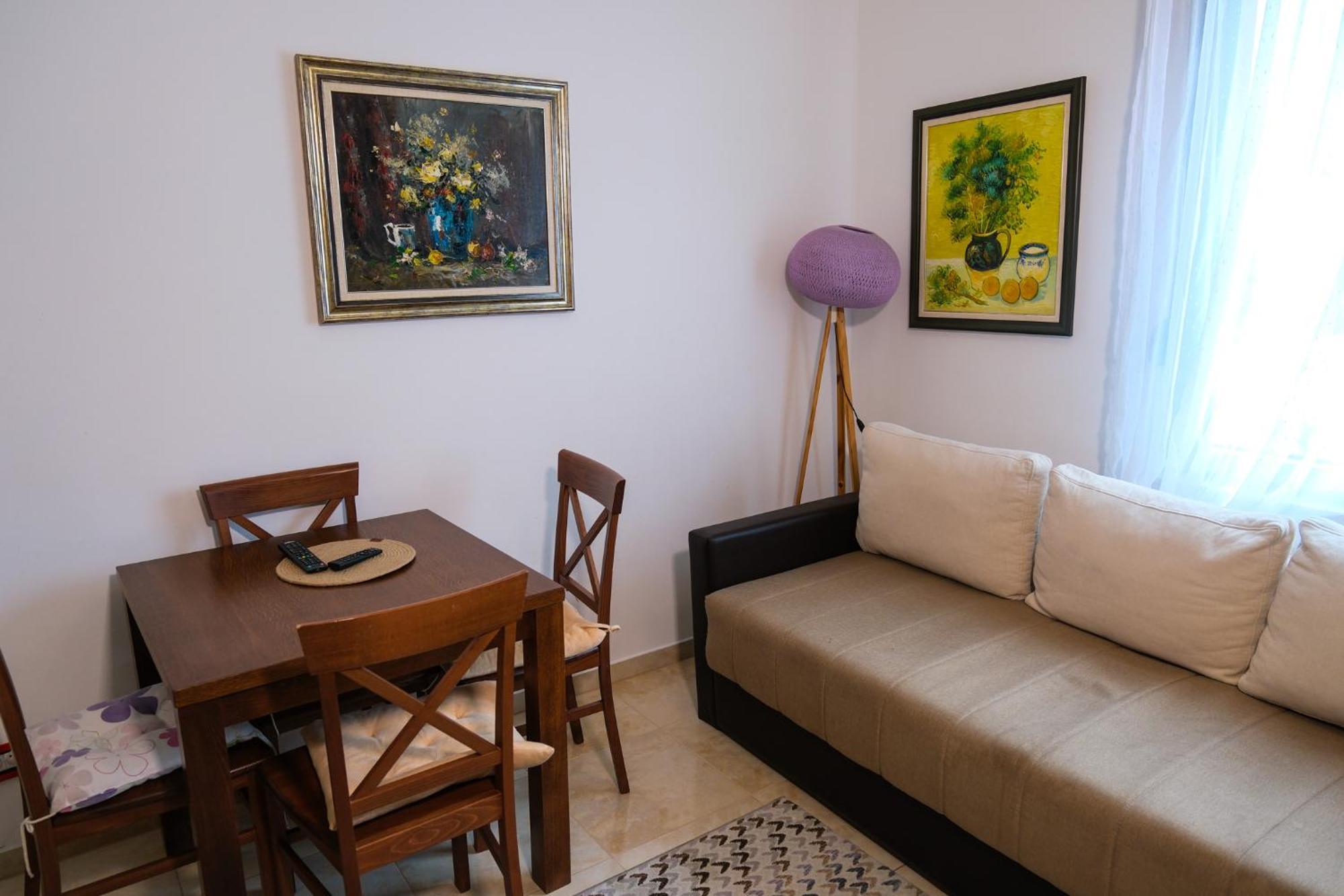 Qumi Apartments Тиват Экстерьер фото