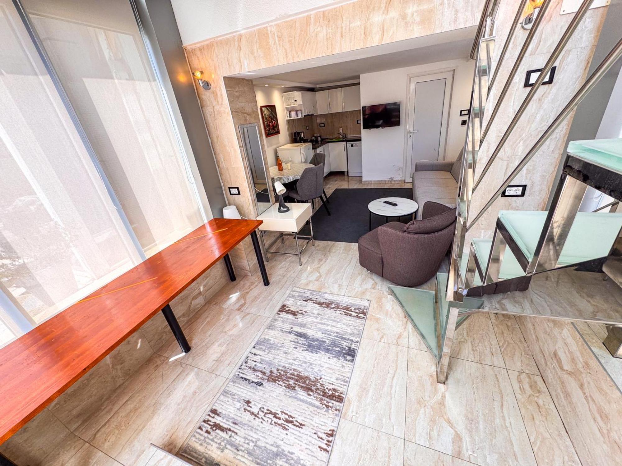 Qumi Apartments Тиват Экстерьер фото