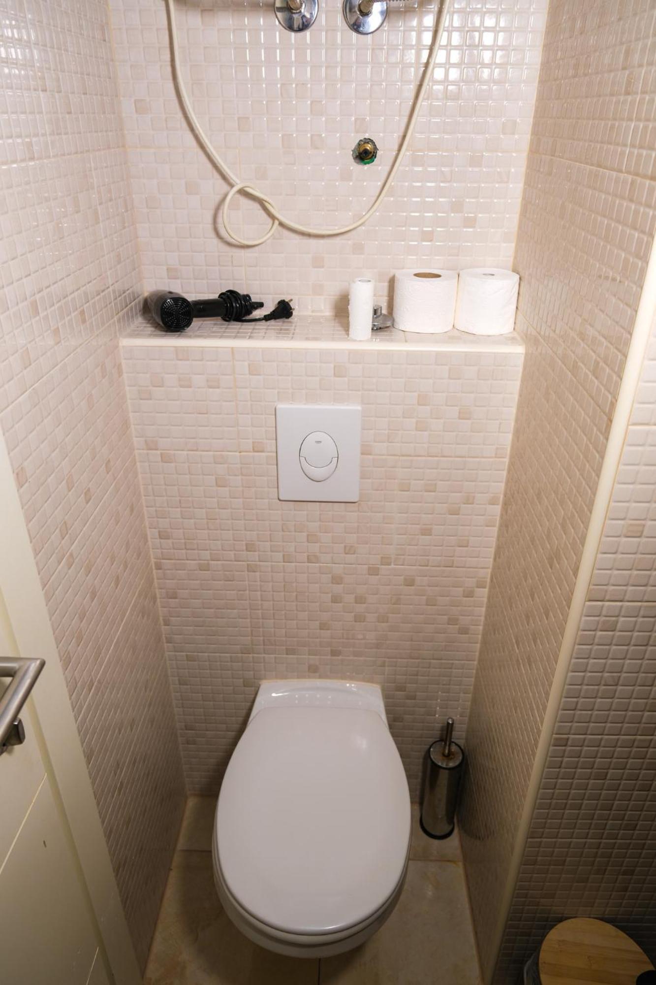 Qumi Apartments Тиват Экстерьер фото